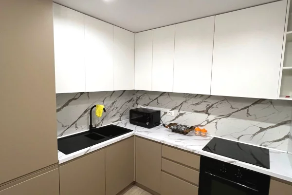 Shtepi me qera Apartament ne Tirane, 1+1, Mobilimi E mobiluar, Pagesa 75,000  Leke.