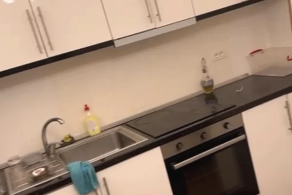 Shtepi me qera 2+1 ne Tirane - 55,000 Leke