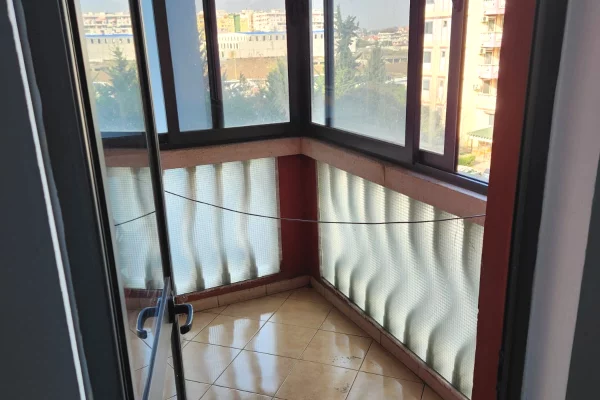 Shtepi me qera Apartament ne Tirane, 2+1, Mobilimi E mobiluar, Pagesa 500  Euro.