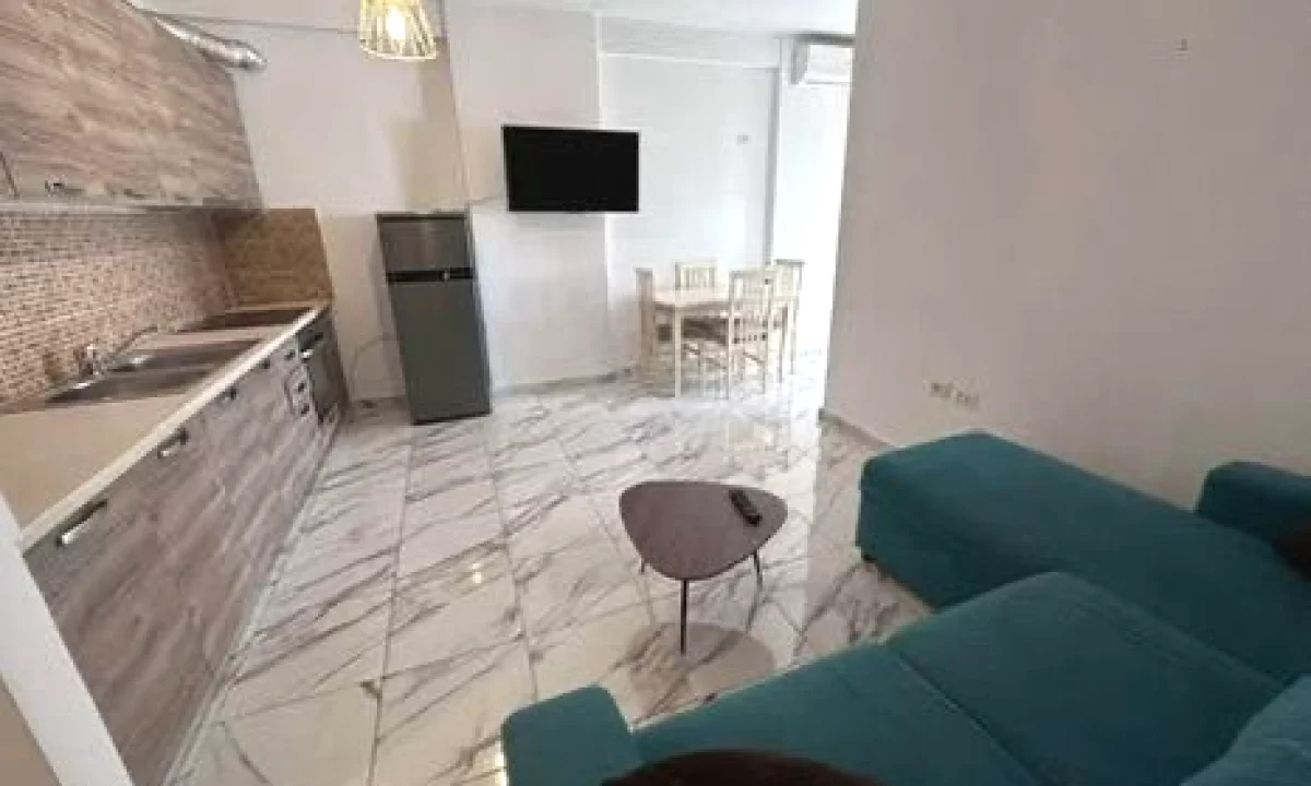 Shtepi me qera Apartament ne Tirane, 1+1, Mobilimi E mobiluar, Pagesa 45,000  Leke.