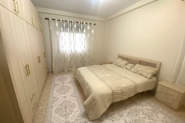 Shtepi me qera Apartament ne Tirane, 1+1, Mobilimi E mobiluar, Pagesa 55,000  Leke.