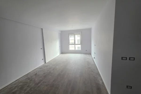 Shtepi me qera 2+1 ne Tirane - 45,000 Leke