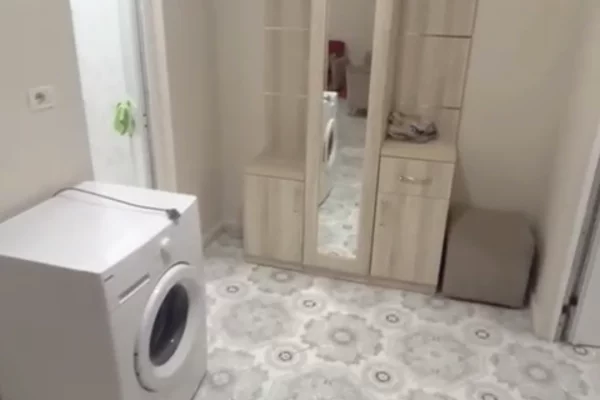 Shtepi me qera Apartament ne Tirane, 1+1, Mobilimi E mobiluar, Pagesa 45,000  Leke.