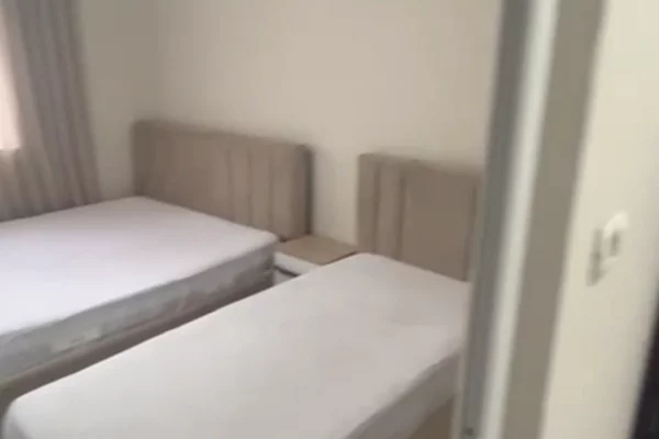 Shtepi me qera Apartament ne Tirane, 1+1, Mobilimi E mobiluar, Pagesa 45,000  Leke.
