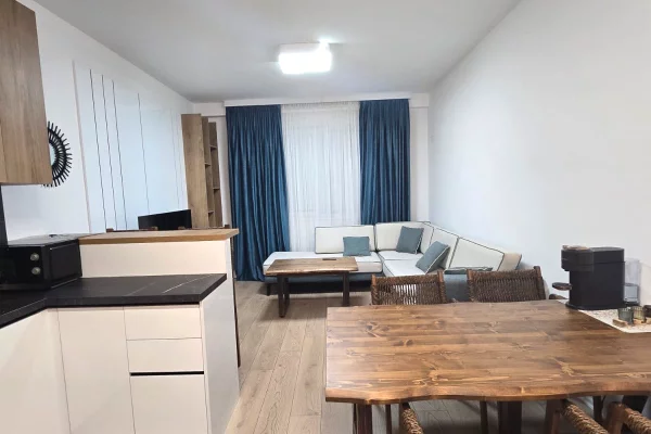 Shtepi me qera Apartament ne Tirane, 2+1, Mobilimi E mobiluar, Pagesa 65,000  Leke.