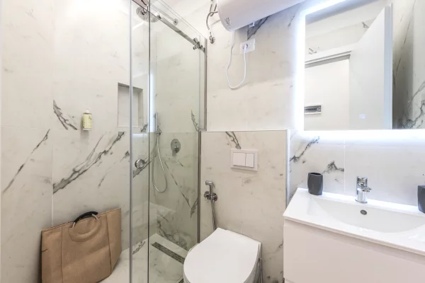 Shtepi me qera Apartament ne Tirane, 1+1, Mobilimi E mobiluar, Pagesa 70,000  Leke.