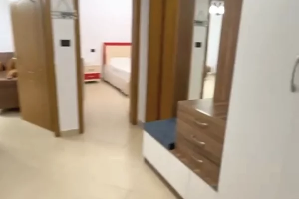 Shtepi me qera 2+1 ne Tirane - 55,000 Leke