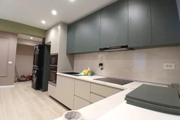 Shtepi me qera Shtepi Private ne Tirane, 1+1, Mobilimi E mobiluar, Pagesa 43,000  Leke.