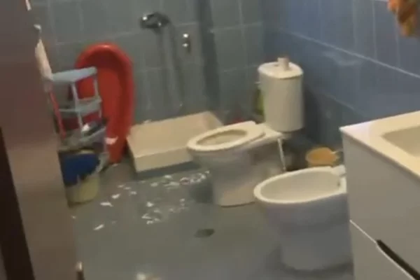 Shtepi me qera Apartament ne Tirane, 2+1, Mobilimi E mobiluar, Pagesa 40,000  Leke.