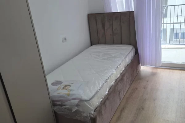 Shtepi me qera Apartament ne Tirane, 2+1, Mobilimi E mobiluar, Pagesa 50,000  Leke.