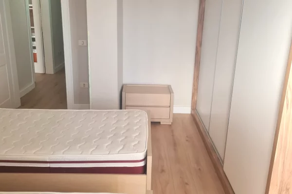 Shtepi me qera Apartament ne Tirane, 2+1, Mobilimi E mobiluar, Pagesa 70,000  Leke.