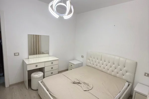 Shtepi me qera Apartament ne Tirane, 1+1, Mobilimi E mobiluar, Pagesa 45,000  Leke.