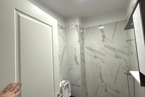 Shtepi me qera Apartament ne Tirane, 1+1, Mobilimi E mobiluar, Pagesa 45,000  Leke.