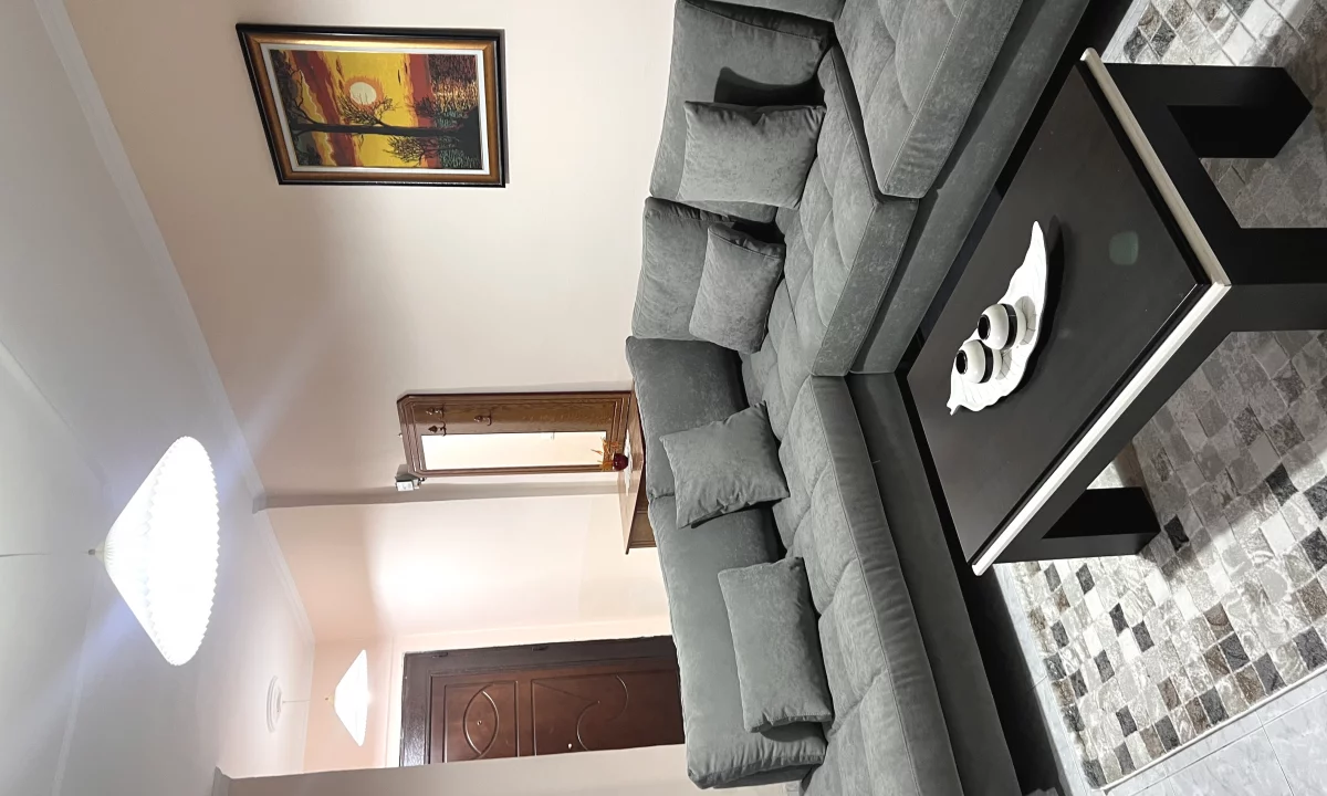 Shtepi me qera Apartament ne Tirane, 2+1, Mobilimi E mobiluar, Pagesa 600  Euro.