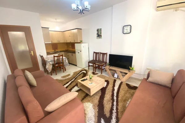 Jepet me qira 1+1 Liqeni i Thate 500 mije leke