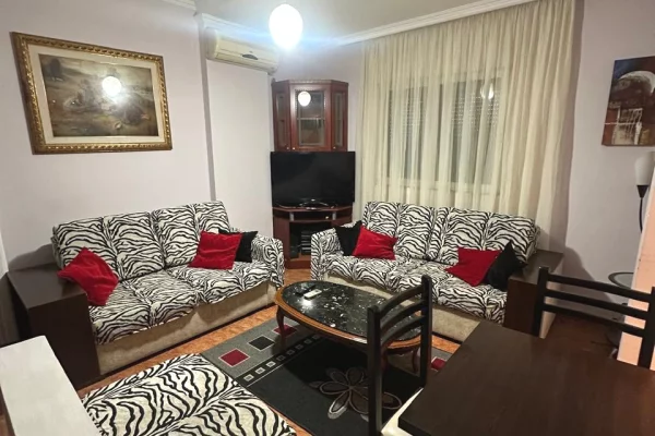 Shtepi me qera 2+1 ne Tirane - 50,000 Leke