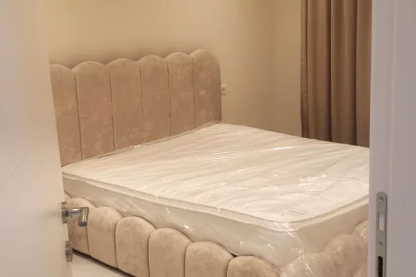 Shtepi me qera Apartament ne Tirane, 1+1, Mobilimi E mobiluar, Pagesa 600  Euro.