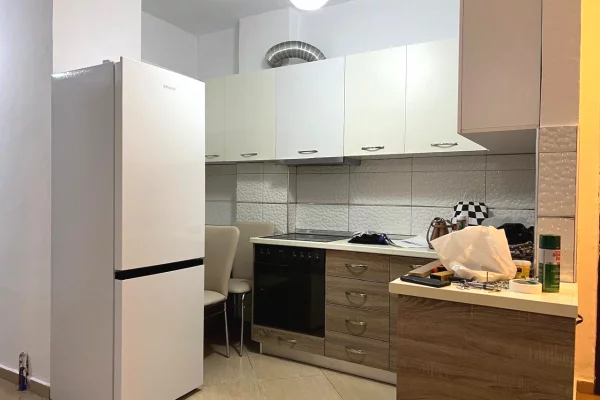Shtepi me qera Apartament ne Tirane, 2+1, Mobilimi E mobiluar, Pagesa 45,000  Leke.