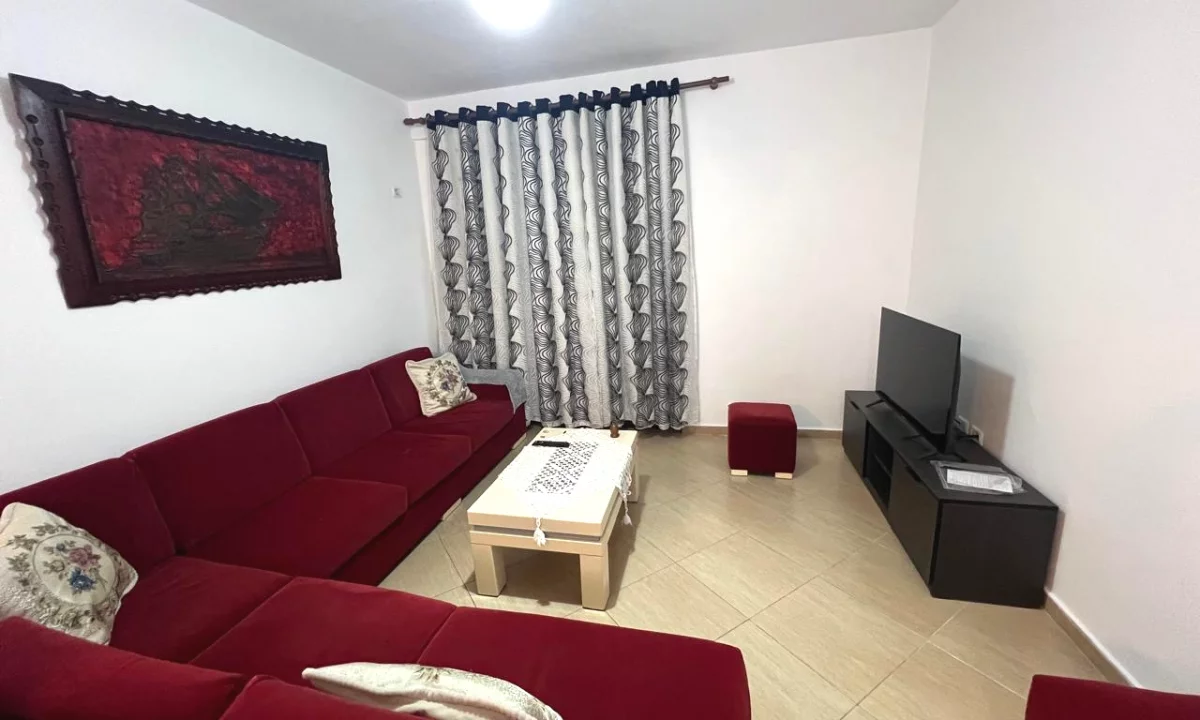 Shtepi me qera Apartament ne Tirane, 2+1, Mobilimi E mobiluar, Pagesa 45,000  Leke.