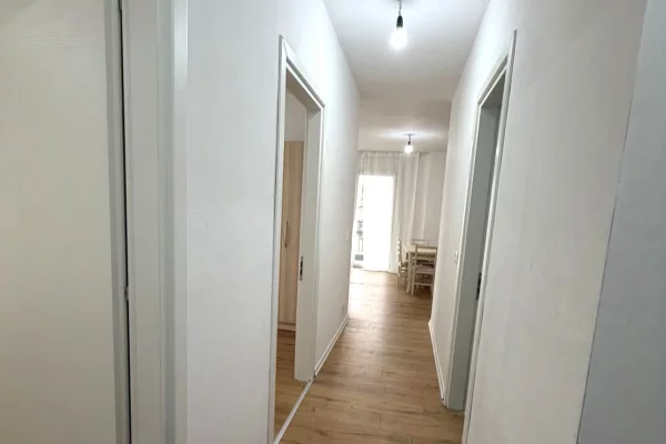 Shtepi me qera Apartament ne Tirane, 2+1, Mobilimi E mobiluar, Pagesa 60,000  Leke.