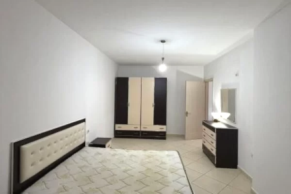 Shtepi me qera Apartament ne Tirane, 2+1, Mobilimi E mobiluar, Pagesa 50,000  Leke.