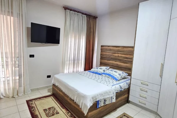 Shtepi me qera Apartament ne Tirane, 1+1, Mobilimi E mobiluar, Pagesa 55,000  Leke.