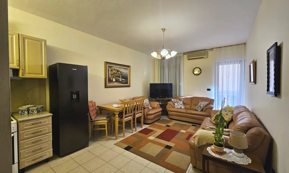 Shtepi me qera Apartament ne Tirane, 1+1, Mobilimi E mobiluar, Pagesa 55,000  Leke.