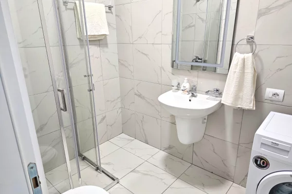 Appartamento in affitto a Tirana 2+1, Arredato