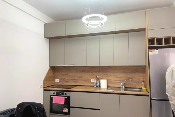 Appartamento in affitto a Tirana 2+1, Arredato