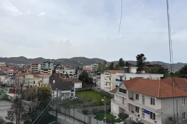 Appartamento in affitto a Tirana 2+1, Arredato