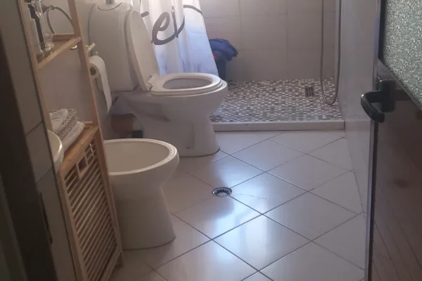 Appartamento in vendita a Tirana 2+1, Arredato