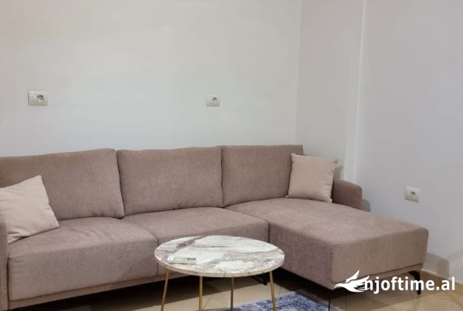 Shtepi me qera Garsoniere ne Vlore - 250 Euro