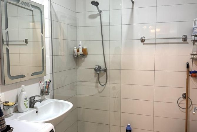 Shtepi me qera Apartament ne Tirane, 1+1, Mobilimi E mobiluar, Pagesa 550  Euro.