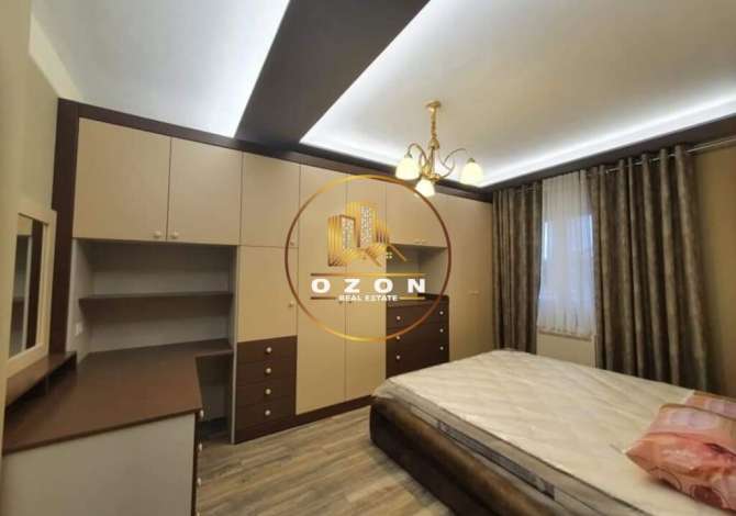 Shtepi ne shitje Apartament ne Tirane, 3+1, Mobilimi E mobiluar, Pagesa 315,000  Euro.