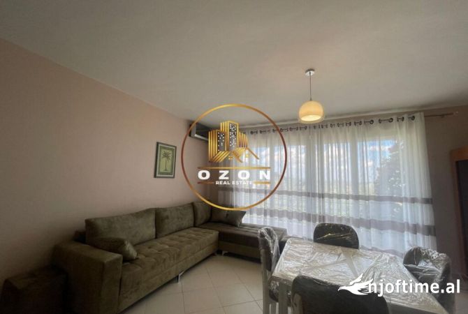 Shtepi me qera 2+1 ne Tirane - 1,000 Euro