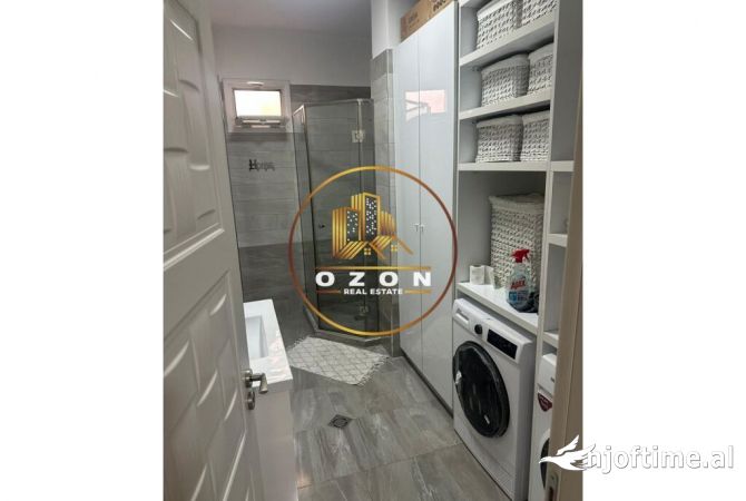 Shtepi me qera Apartament ne Tirane, 2+1, Mobilimi E mobiluar, Pagesa 70,000  Leke.