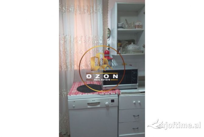 Shtepi ne shitje 1+1 ne Durres - 12,500,000 Leke