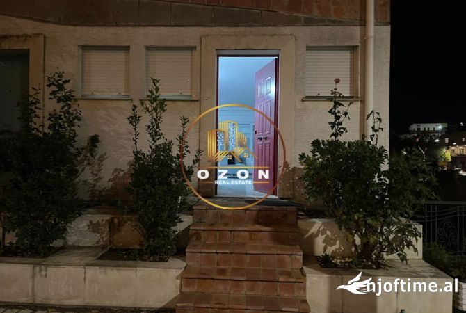 Shtepi me qera Apartament ne Tirane, 2+1, Mobilimi E mobiluar, Pagesa 60,000  Leke.