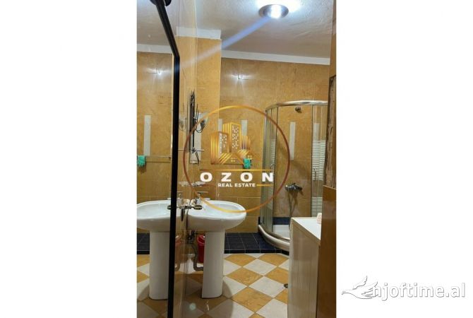 Shtepi me qera Apartament ne Tirane, 2+1, Mobilimi E mobiluar, Pagesa 500  Euro.