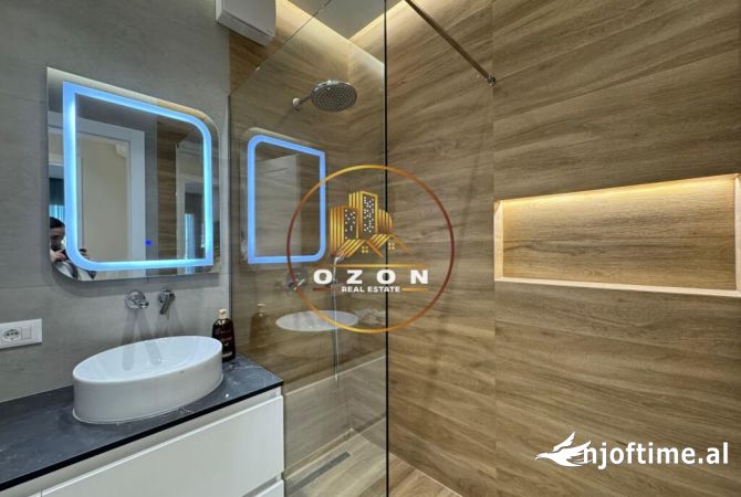 Shtepi me qera Apartament ne Tirane, 2+1, Mobilimi E mobiluar, Pagesa 1,300  Euro.