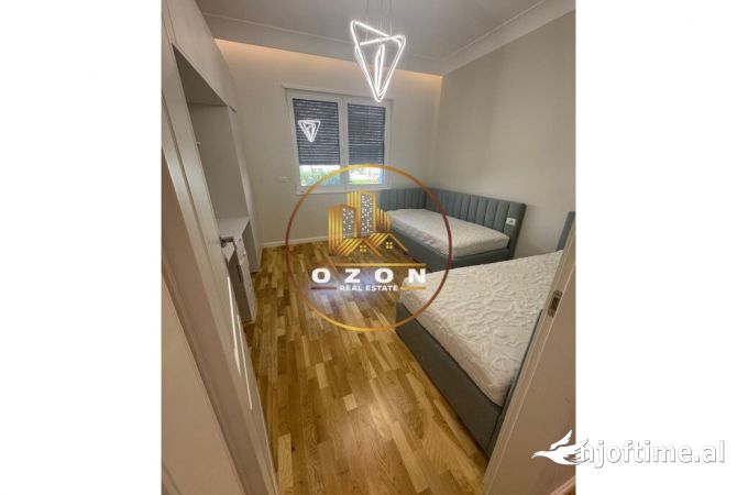 Shtepi me qera Apartament ne Tirane, 2+1, Mobilimi E mobiluar, Pagesa 1,500  Euro.