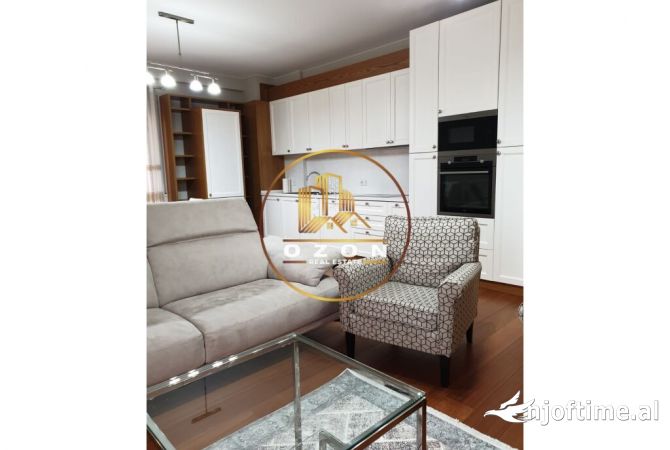 Shtepi me qera 3+1 ne Tirane - 1,100 Euro