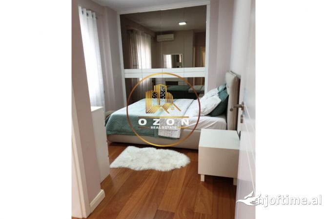 Shtepi me qera Apartament ne Tirane, 3+1, Mobilimi E mobiluar, Pagesa 1,100  Euro.