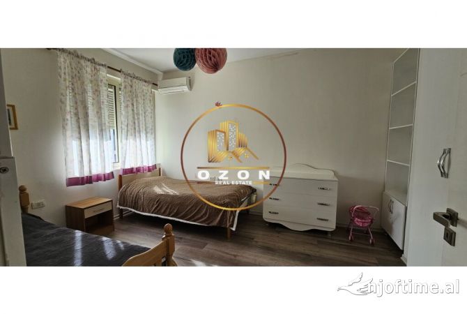 Shtepi me qera Apartament ne Tirane, 3+1, Mobilimi E mobiluar, Pagesa 1,200  Euro.