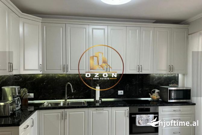 Shtepi ne shitje Apartament ne Tirane, 2+1, Mobilimi E mobiluar, Pagesa 280,000  Euro.