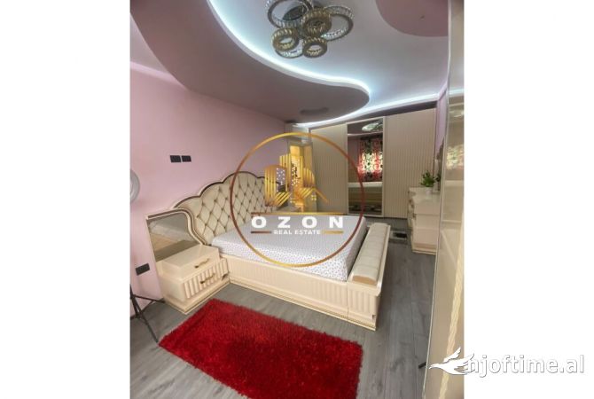 Shtepi ne shitje Apartament ne Tirane, 3+1, Mobilimi E mobiluar, Pagesa 265,000  Euro.