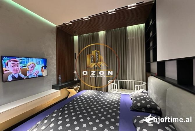 Shtepi ne shitje Apartament ne Tirane, 2+1, Mobilimi E mobiluar, Pagesa 450,000  Euro.