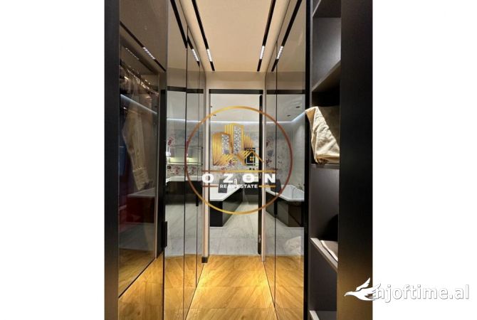 Shtepi ne shitje Apartament ne Tirane, 2+1, Mobilimi E mobiluar, Pagesa 450,000  Euro.