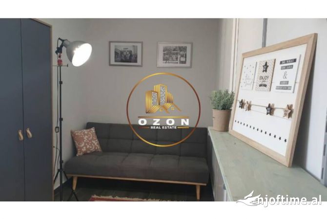 Shtepi me qera Apartament ne Tirane, 2+1, Mobilimi E mobiluar, Pagesa 1,200  Euro.