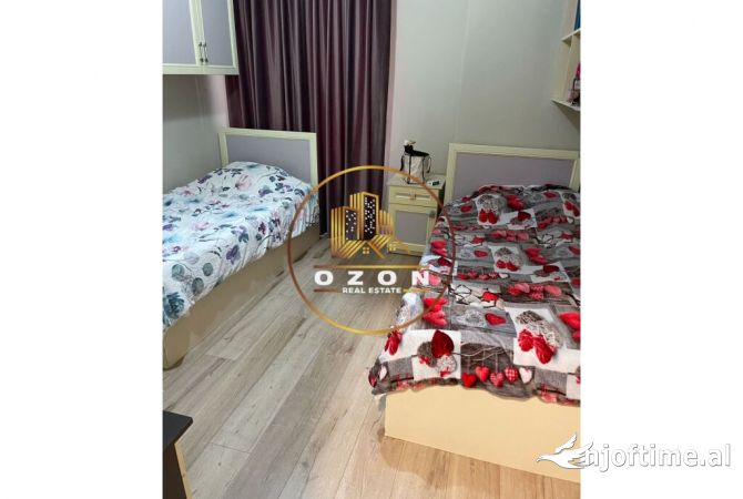 Shtepi me qera Apartament ne Tirane, 2+1, Mobilimi E mobiluar, Pagesa 800  Euro.